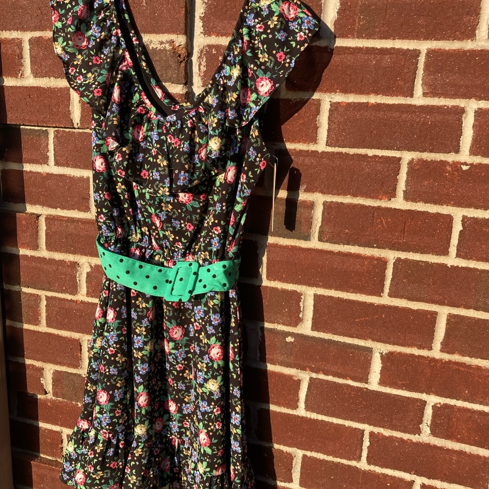 Gianni Bini Black Floral Kids Dress with Green Belt Size Large (V-)